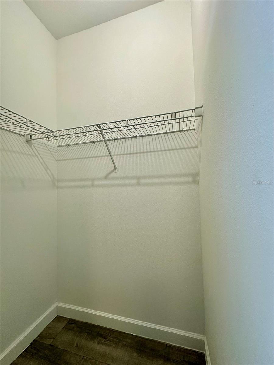 Image 17 of 20 For 918 Chelsea Drive