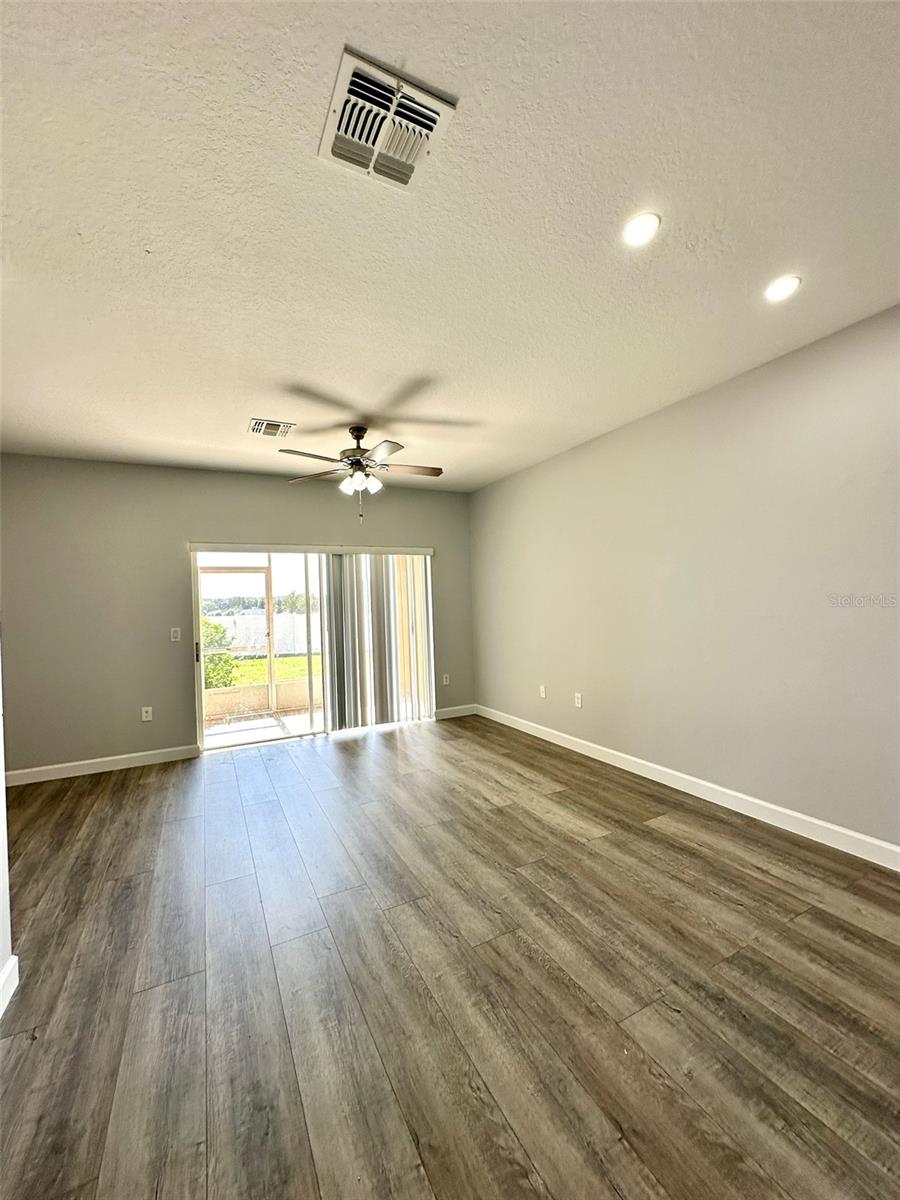 Image 7 of 20 For 918 Chelsea Drive