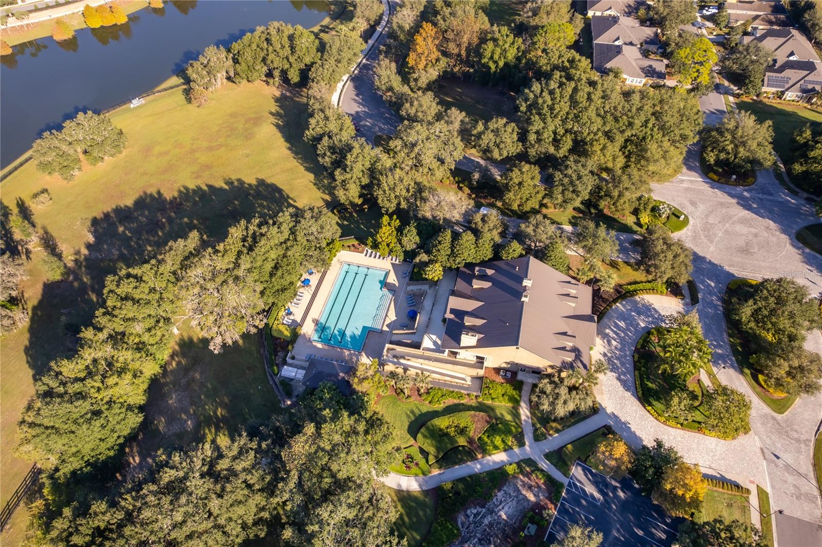 Image 7 of 28 For 21612 Belgian Court