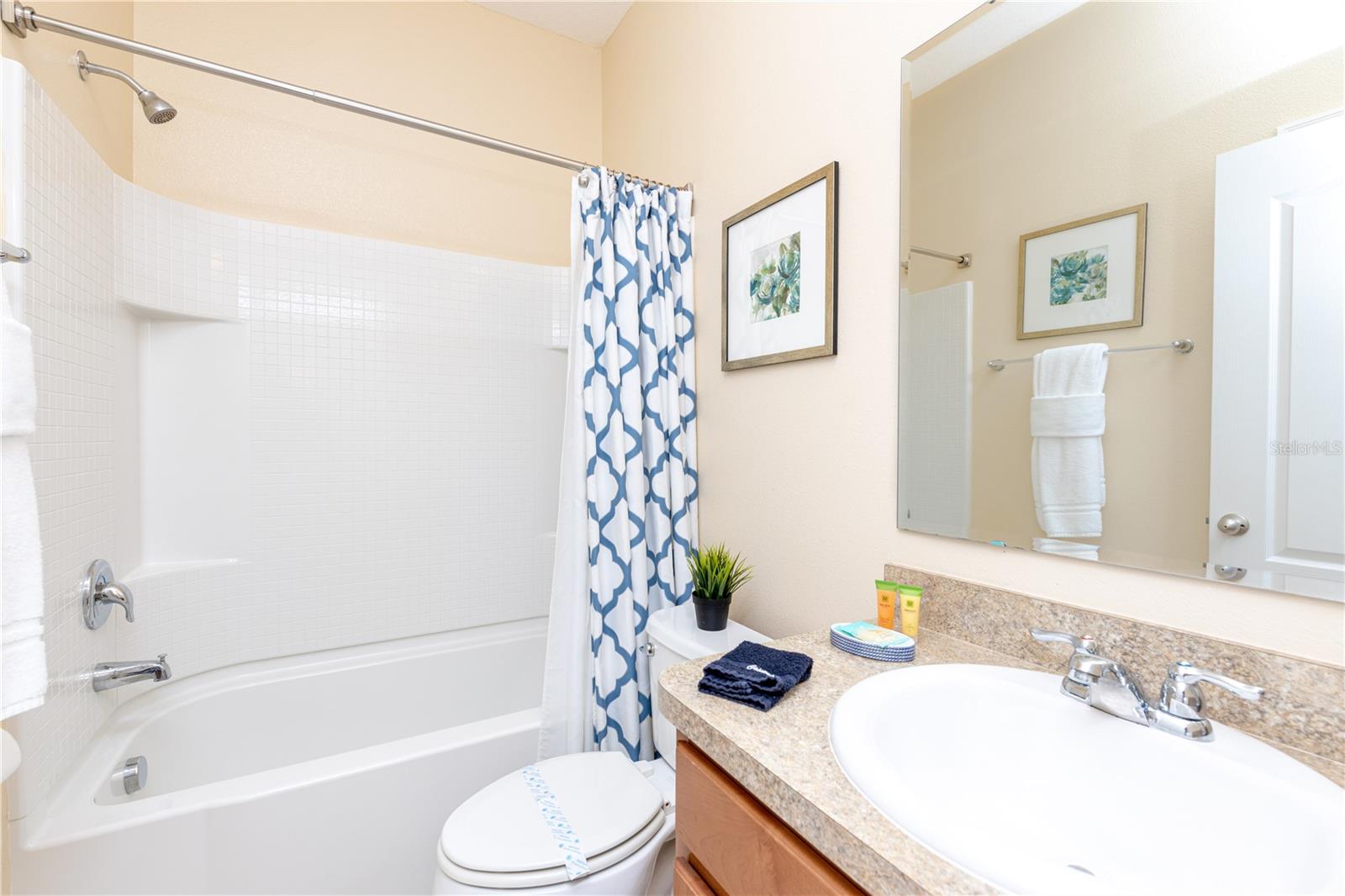 Image 17 of 22 For 2784 Roccella Court