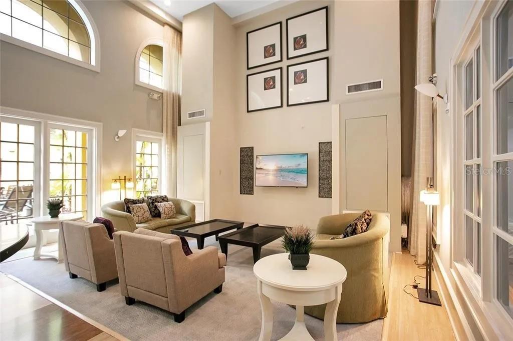 Image 25 of 30 For 860 Orange Avenue 435