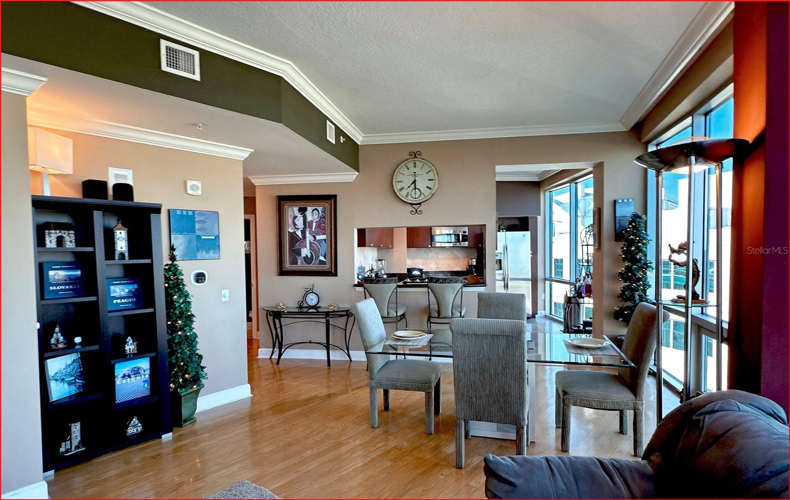 Image 2 of 8 For 322 Central Boulevard 2202