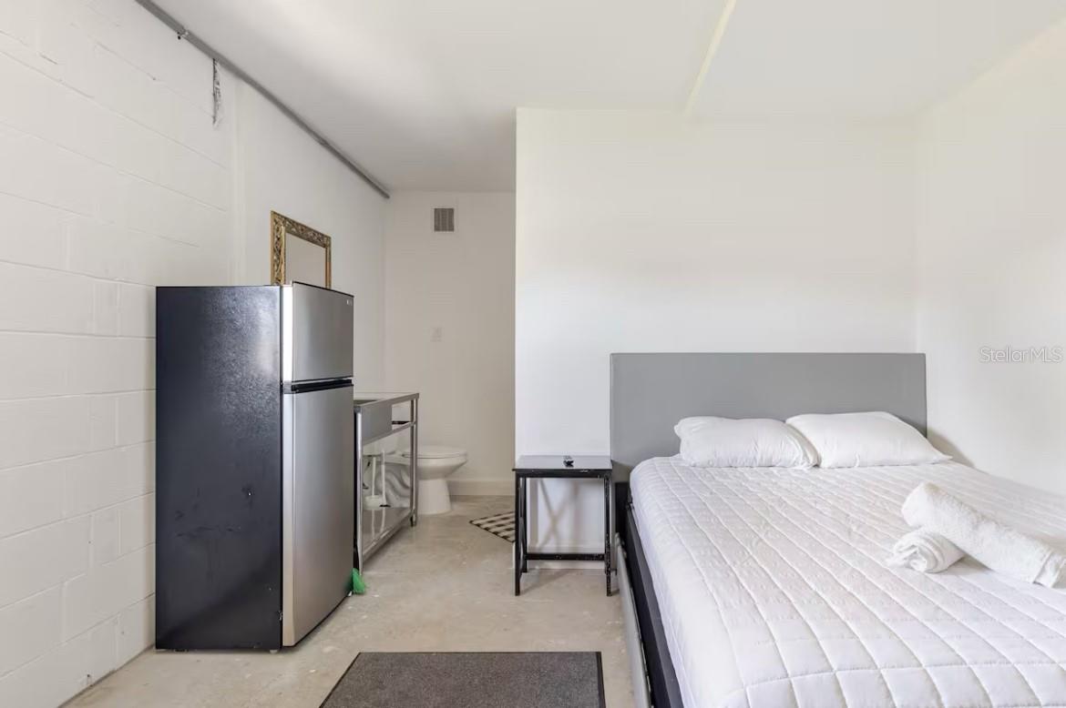 Image 10 of 25 For 126 1st Street