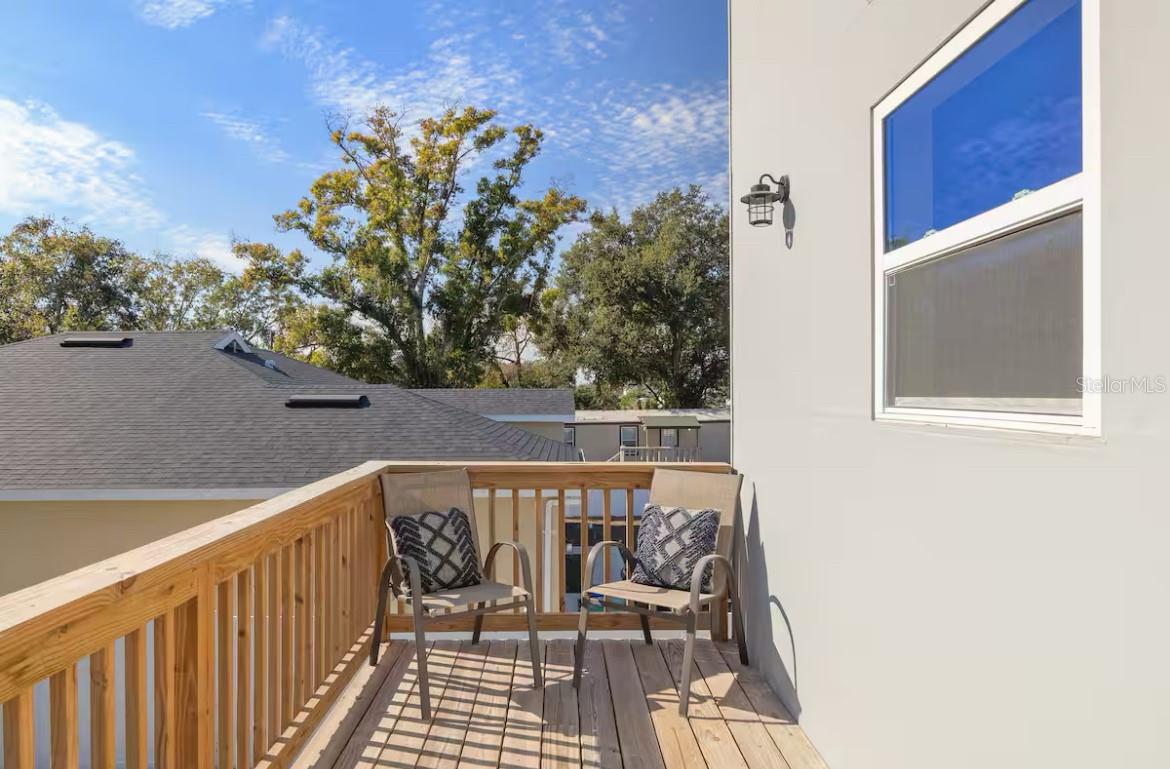 Image 15 of 25 For 126 1st Street