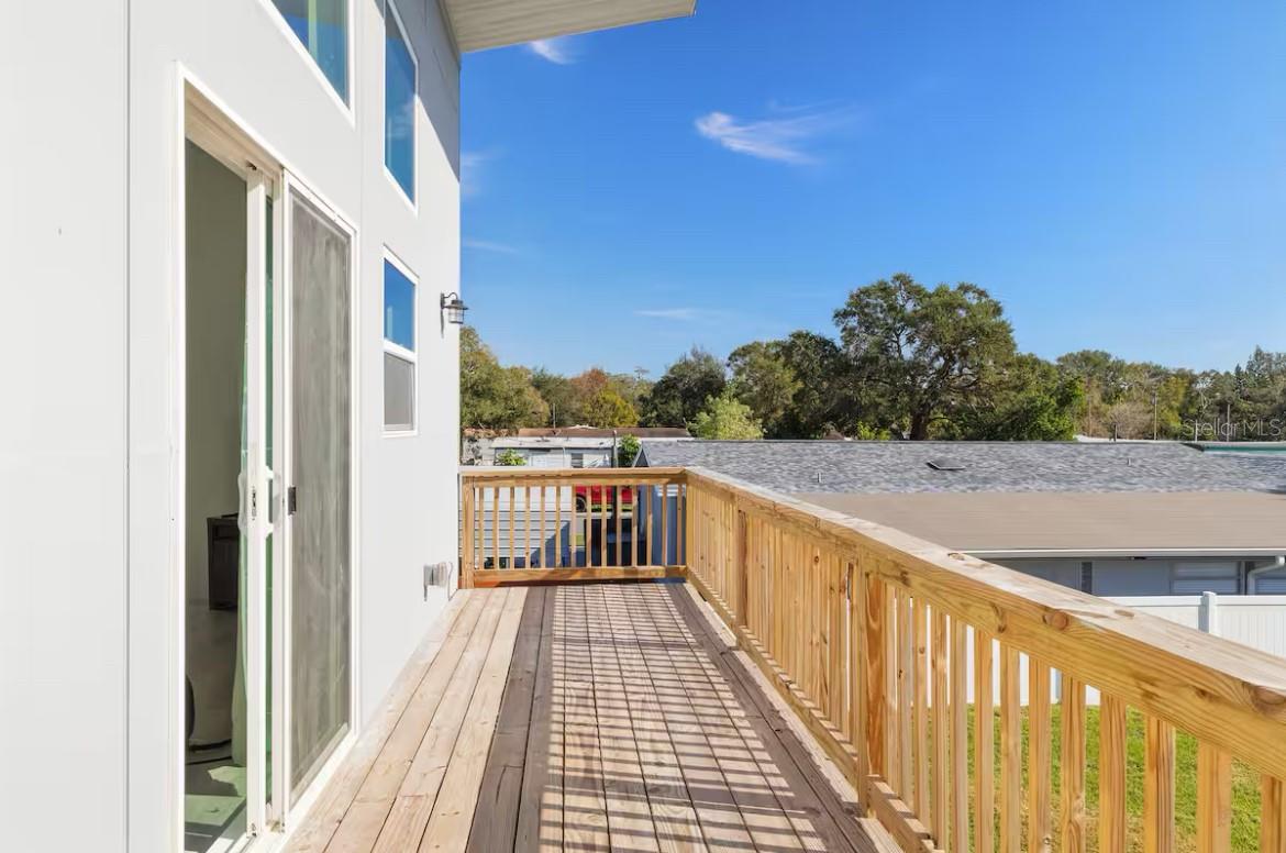 Image 16 of 25 For 126 1st Street