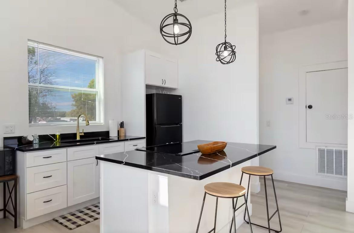 Image 21 of 25 For 126 1st Street