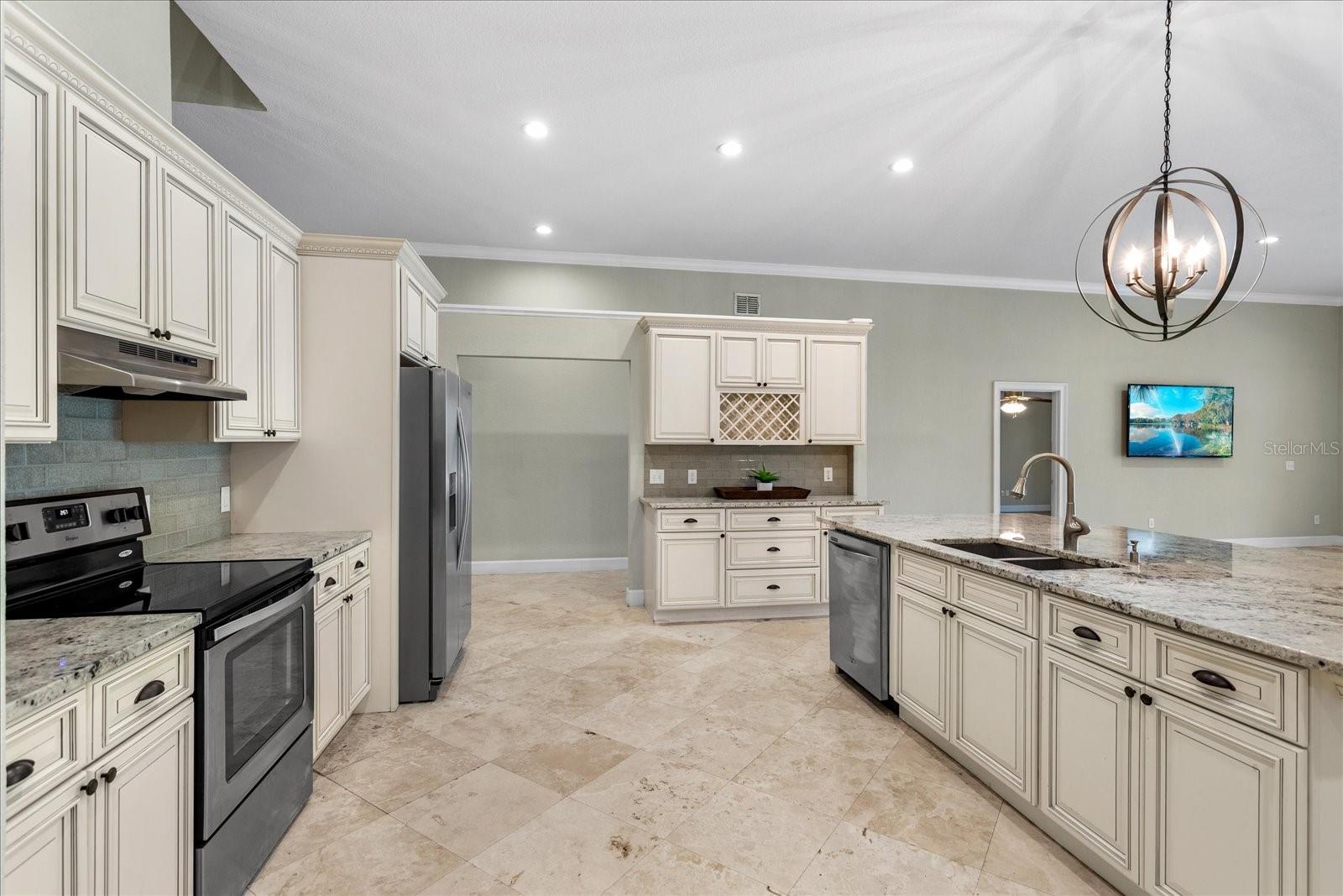 Image 6 of 58 For 103 Orange Blossom Circle