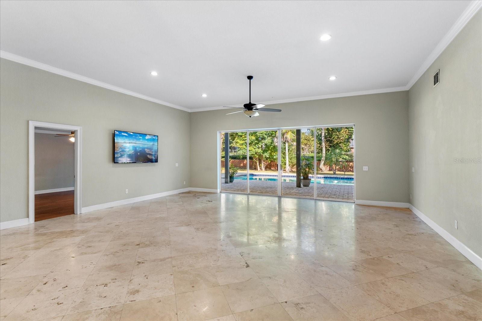 Image 9 of 58 For 103 Orange Blossom Circle