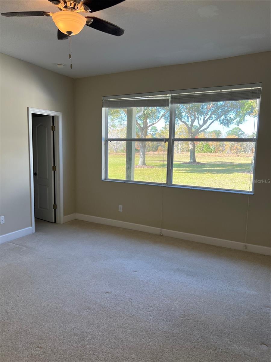 Image 11 of 41 For 33614 Campeon Court