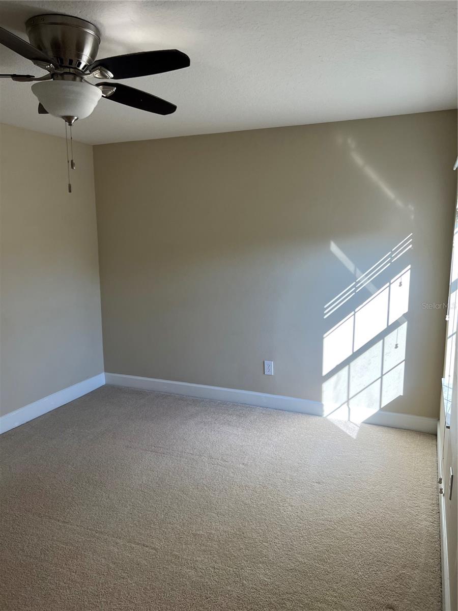 Image 17 of 41 For 33614 Campeon Court