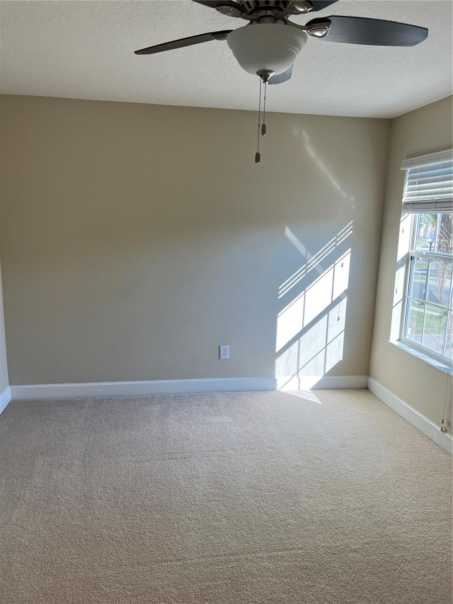 Image 18 of 41 For 33614 Campeon Court