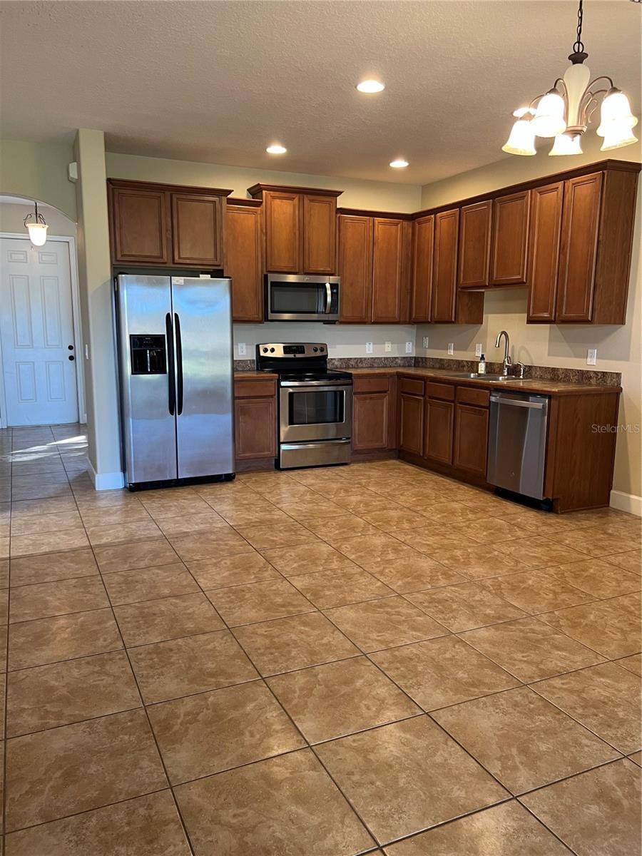 Image 3 of 41 For 33614 Campeon Court