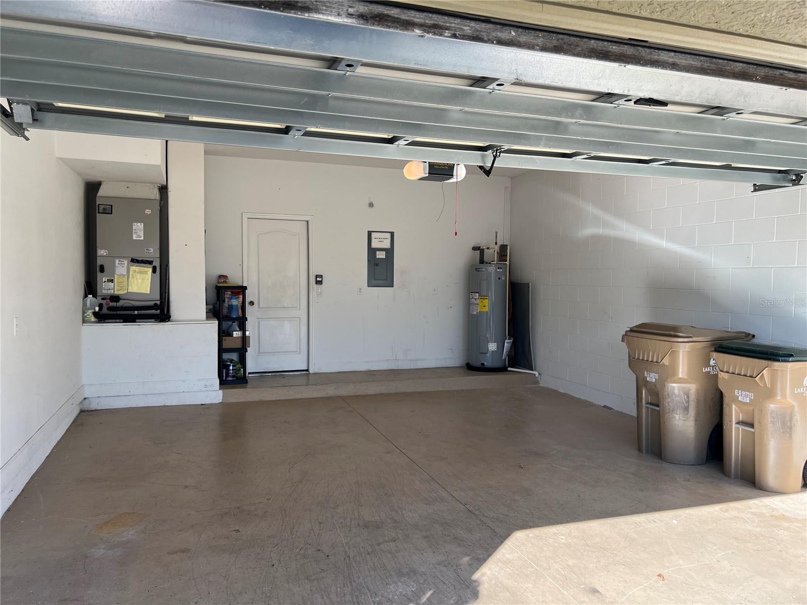 Image 34 of 41 For 33614 Campeon Court