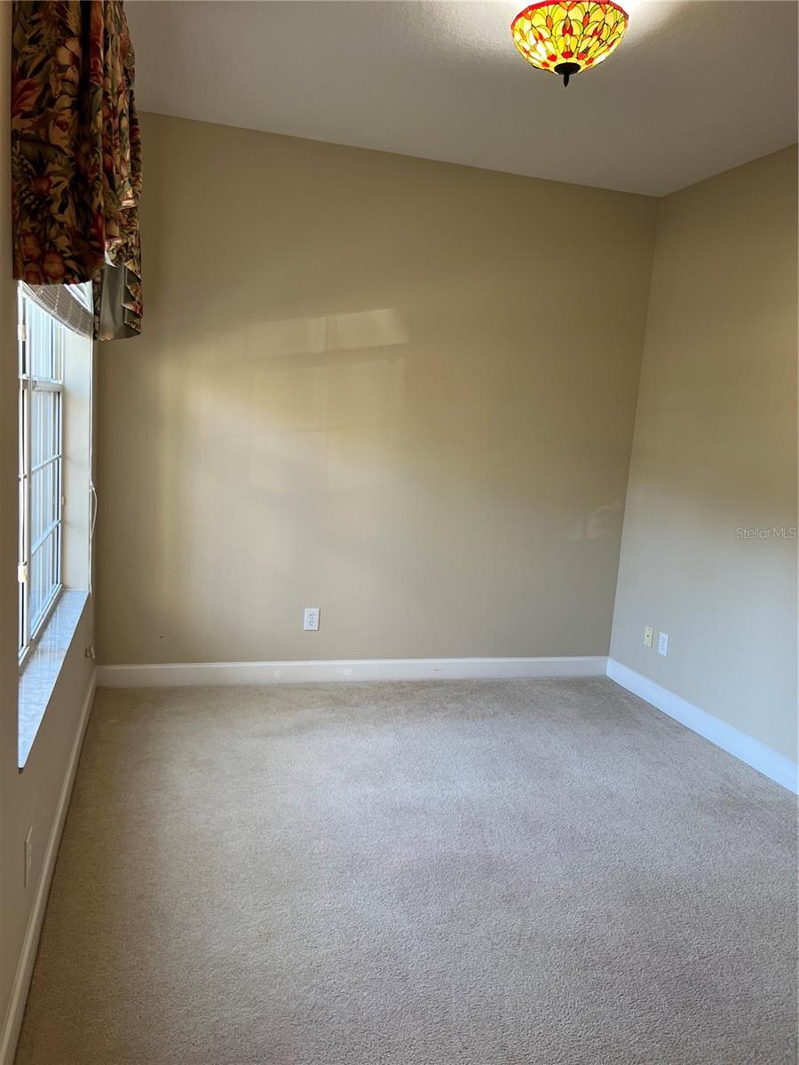 Image 4 of 41 For 33614 Campeon Court