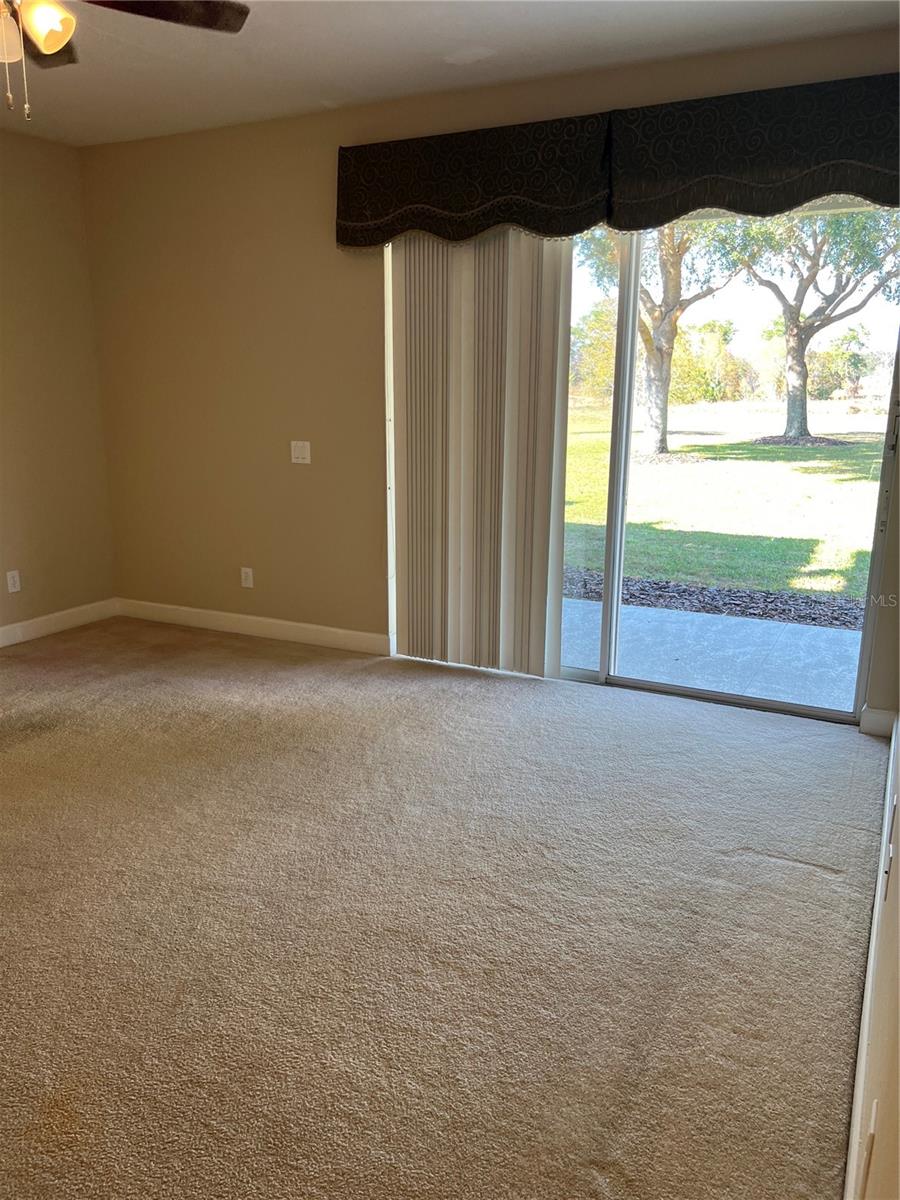 Image 8 of 41 For 33614 Campeon Court