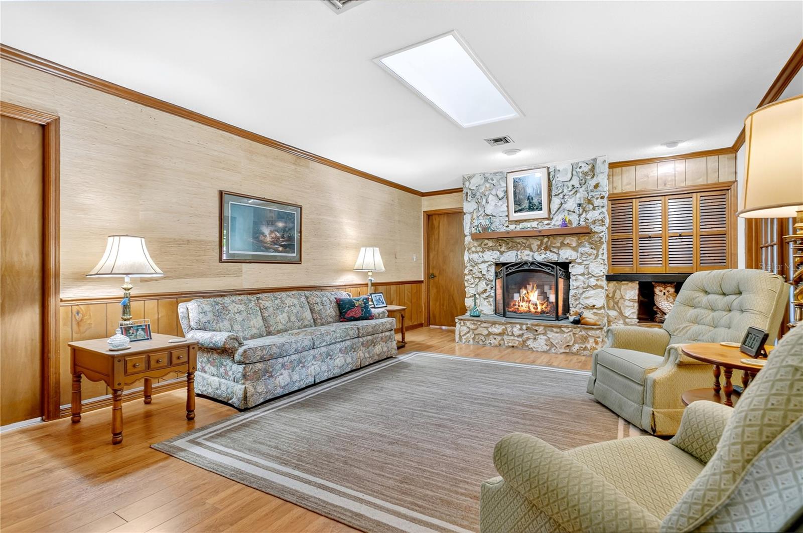 Image 14 of 36 For 4430 Carolwood Street