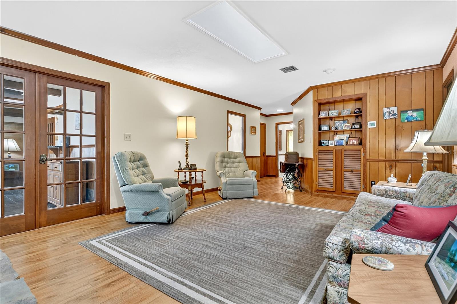 Image 15 of 36 For 4430 Carolwood Street