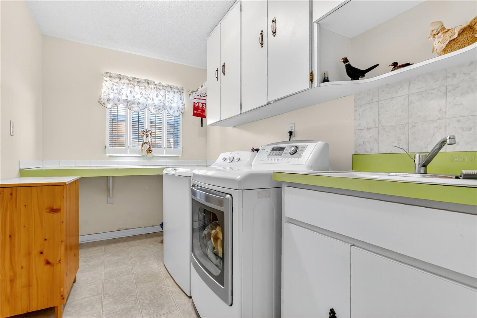 Image 27 of 36 For 4430 Carolwood Street