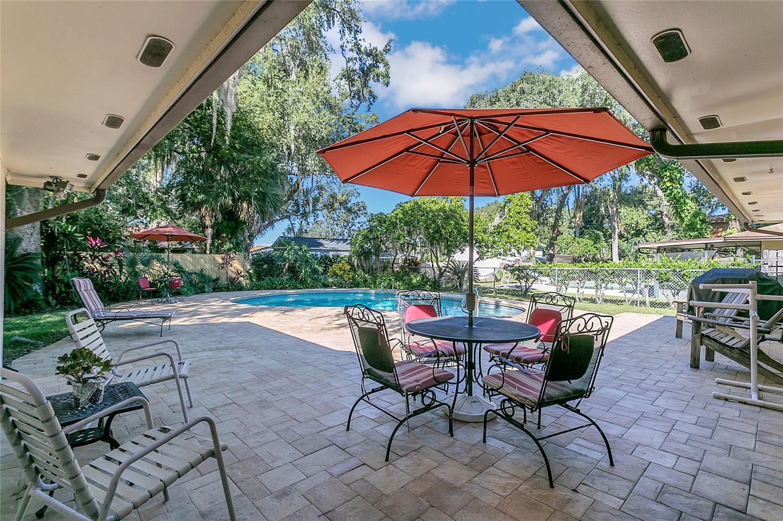 Image 28 of 36 For 4430 Carolwood Street