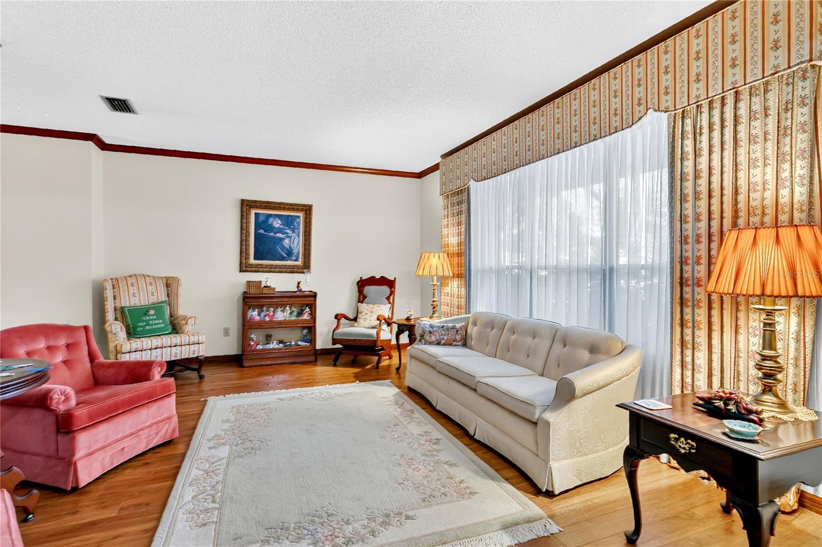 Image 5 of 36 For 4430 Carolwood Street