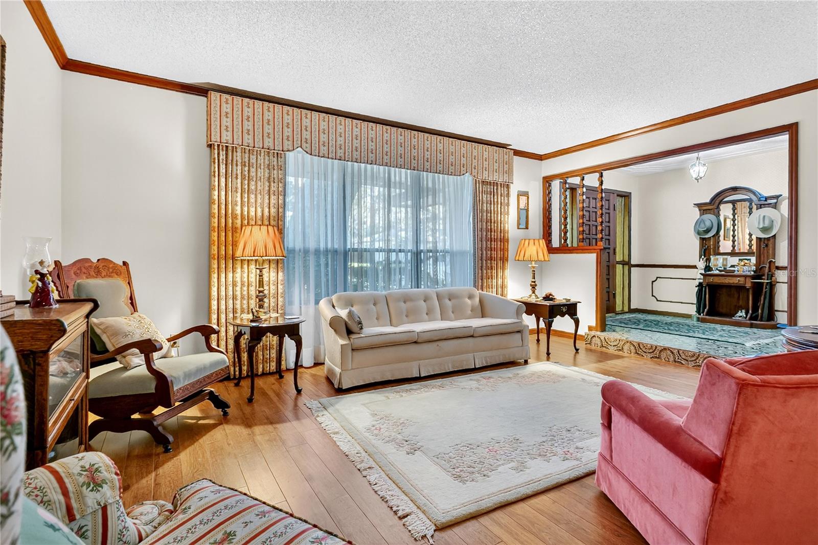 Image 6 of 36 For 4430 Carolwood Street