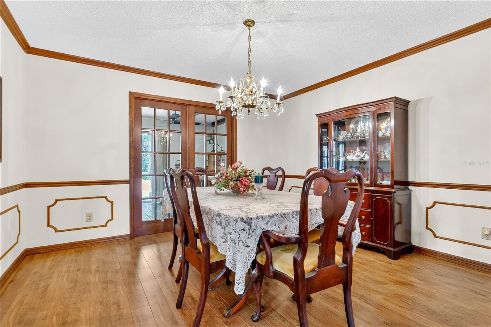 Image 8 of 36 For 4430 Carolwood Street