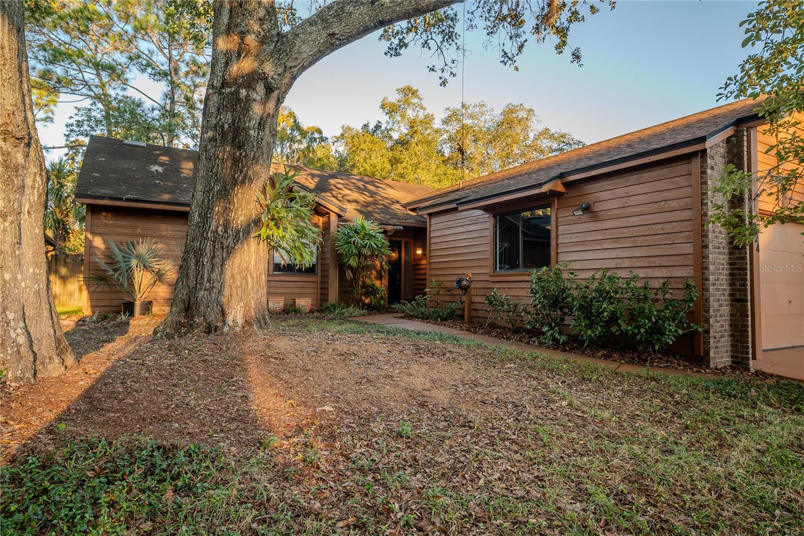 Image 15 of 73 For 224 Springside Road