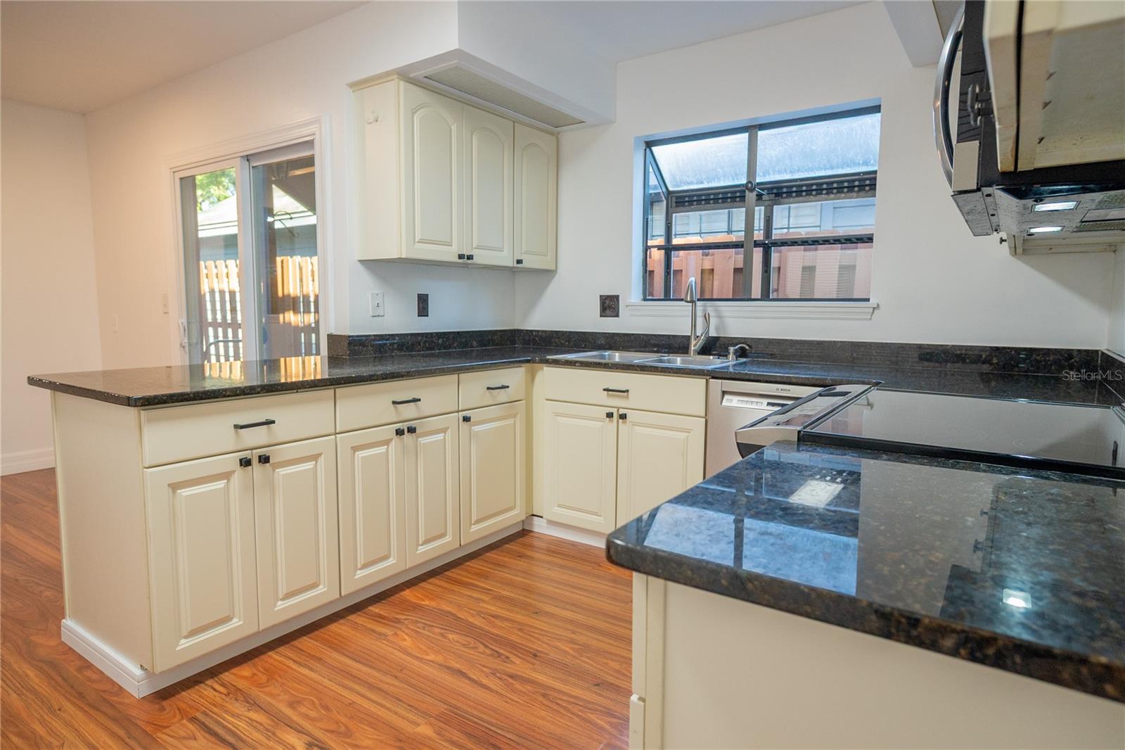 Image 29 of 73 For 224 Springside Road