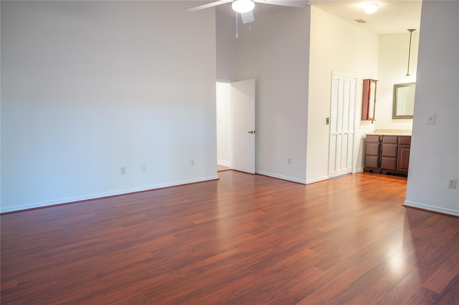 Image 46 of 73 For 224 Springside Road