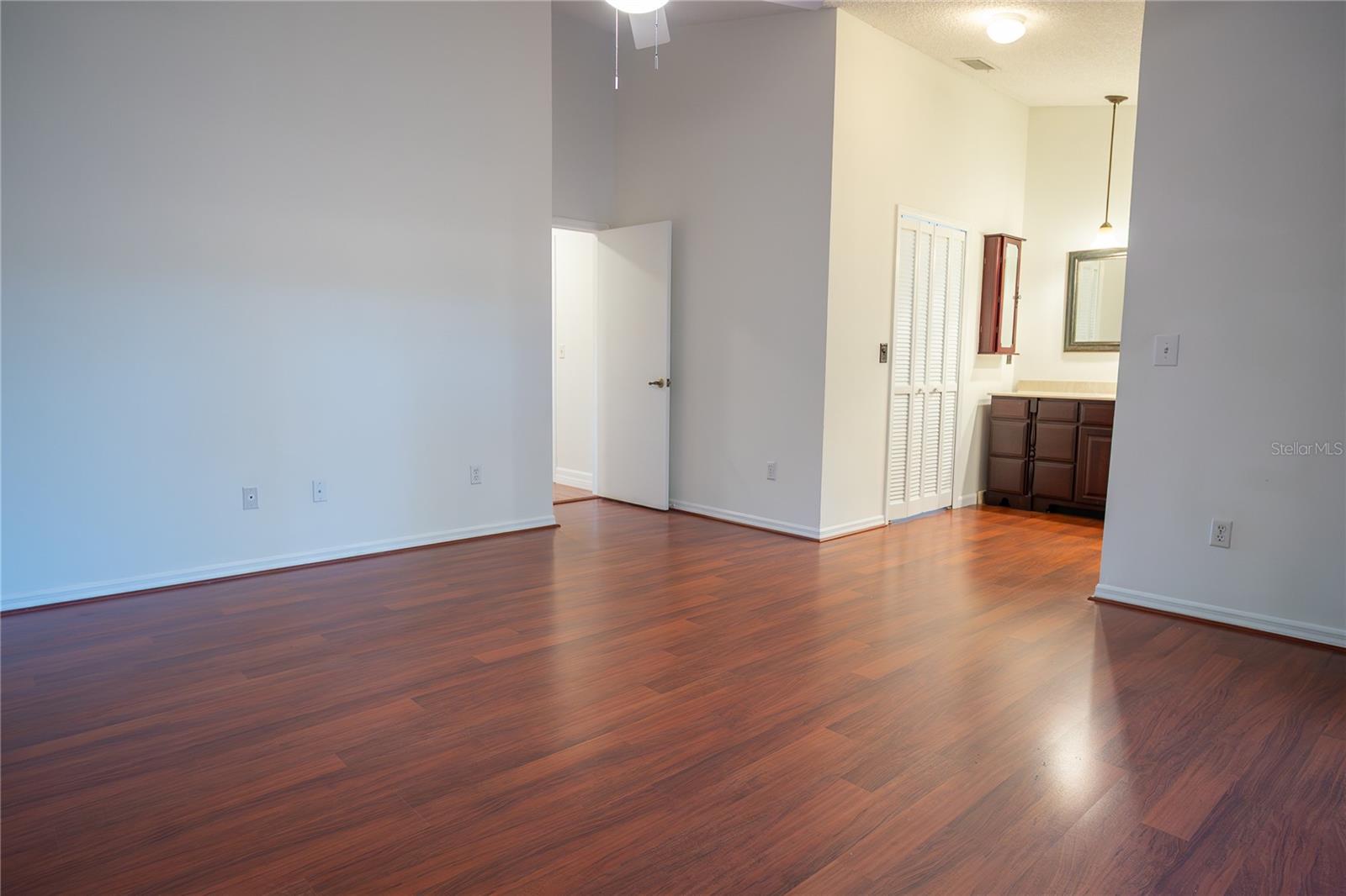 Image 47 of 73 For 224 Springside Road