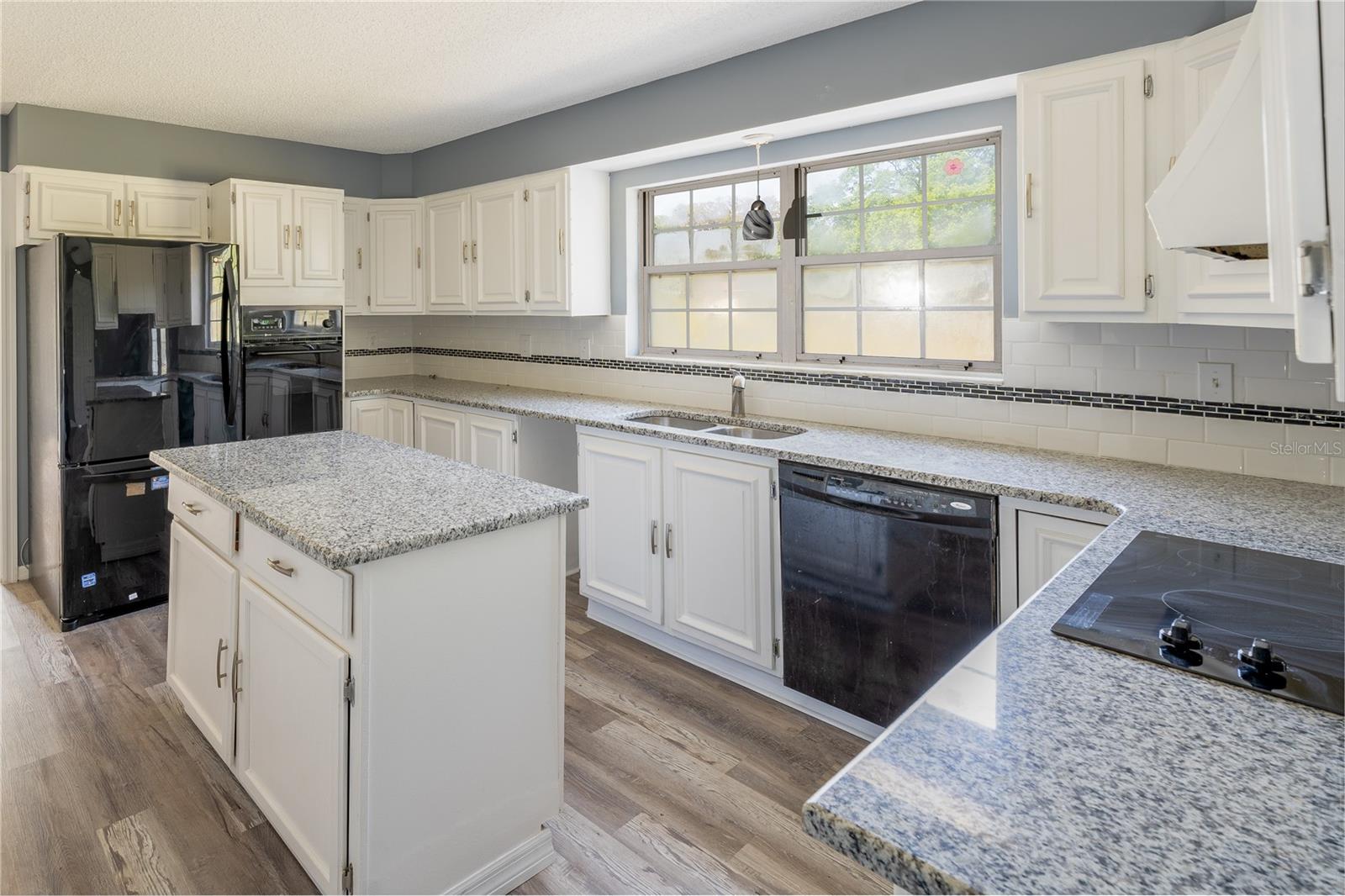 Image 4 of 22 For 5308 County Road 122