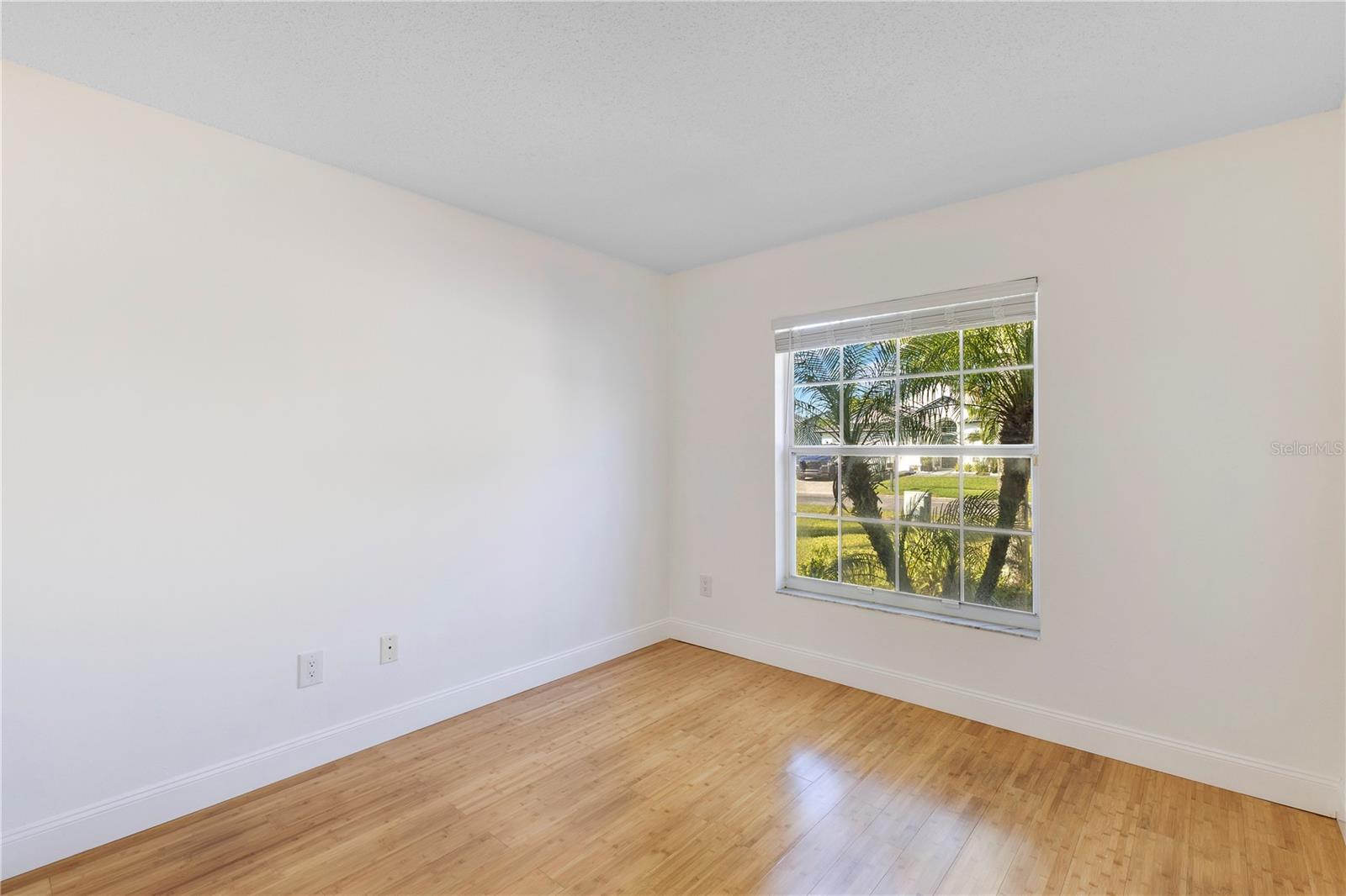 Image 24 of 64 For 14858 Huntley Drive