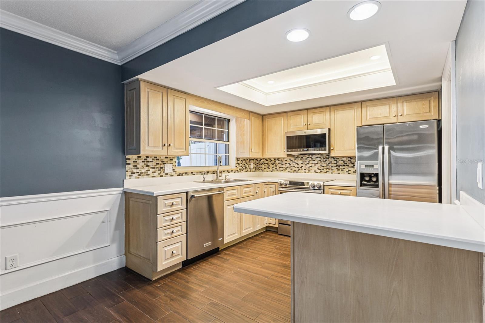 Image 14 of 37 For 904 Hillary Court 17