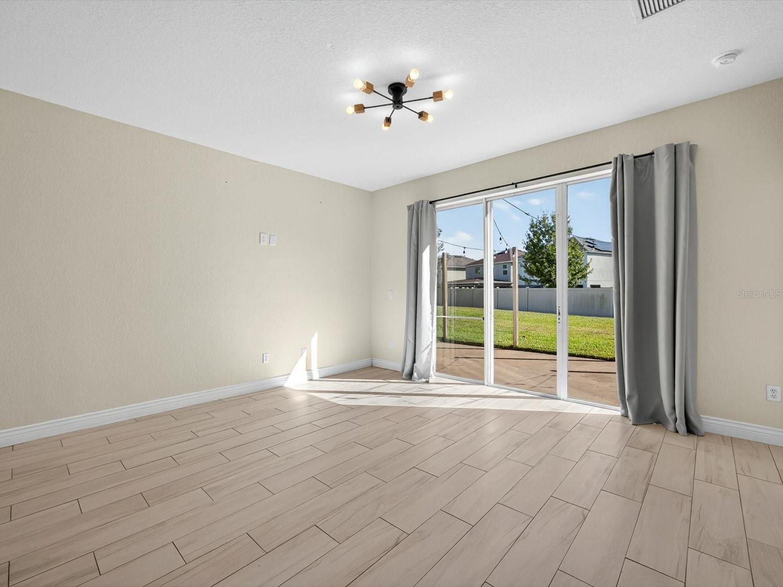 Image 13 of 40 For 3585 Maple Ridge Loop