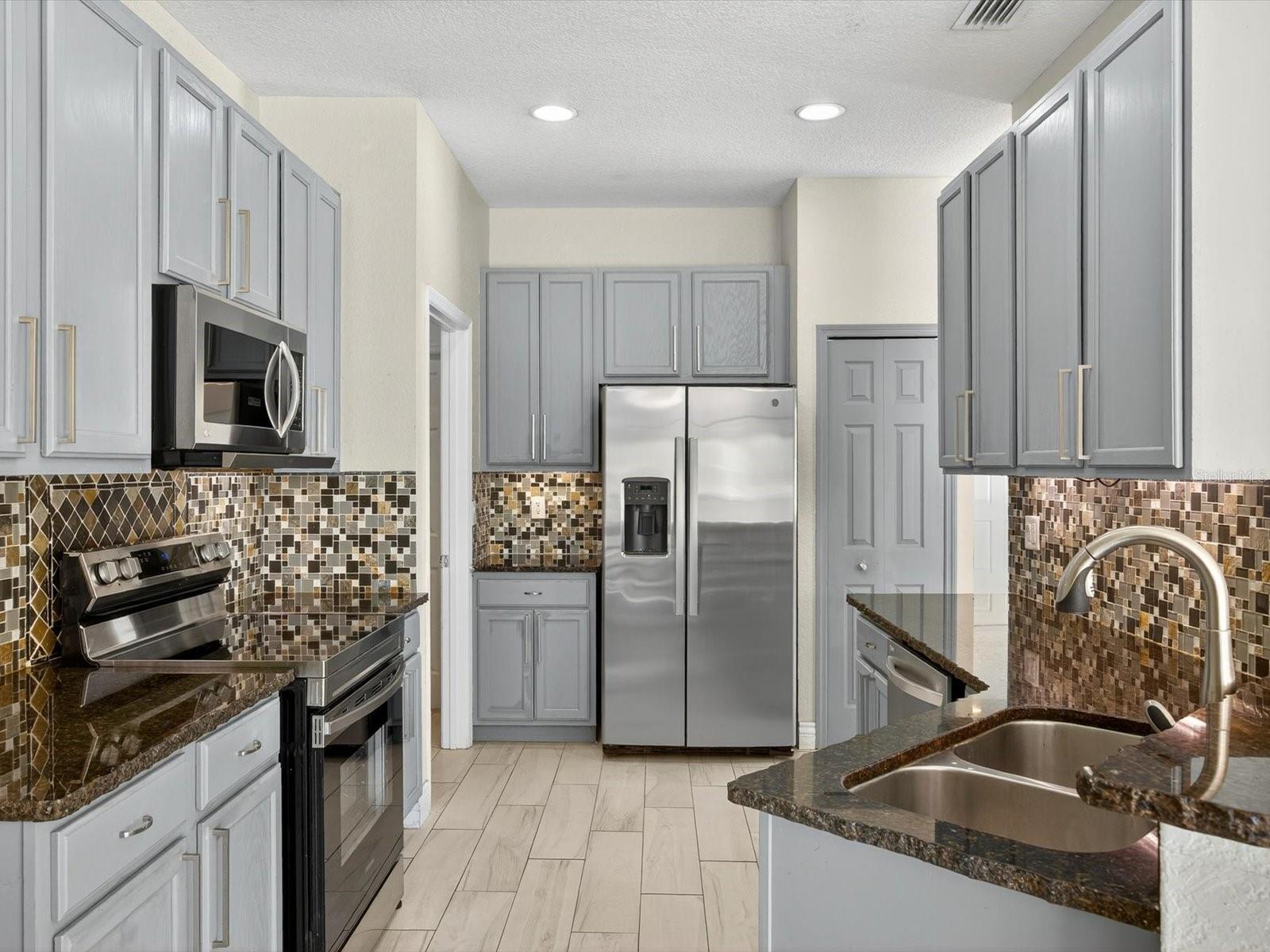 Image 15 of 40 For 3585 Maple Ridge Loop