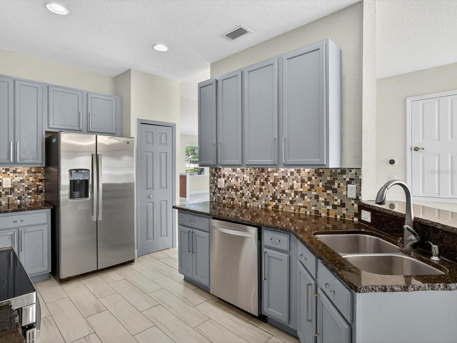 Image 16 of 40 For 3585 Maple Ridge Loop