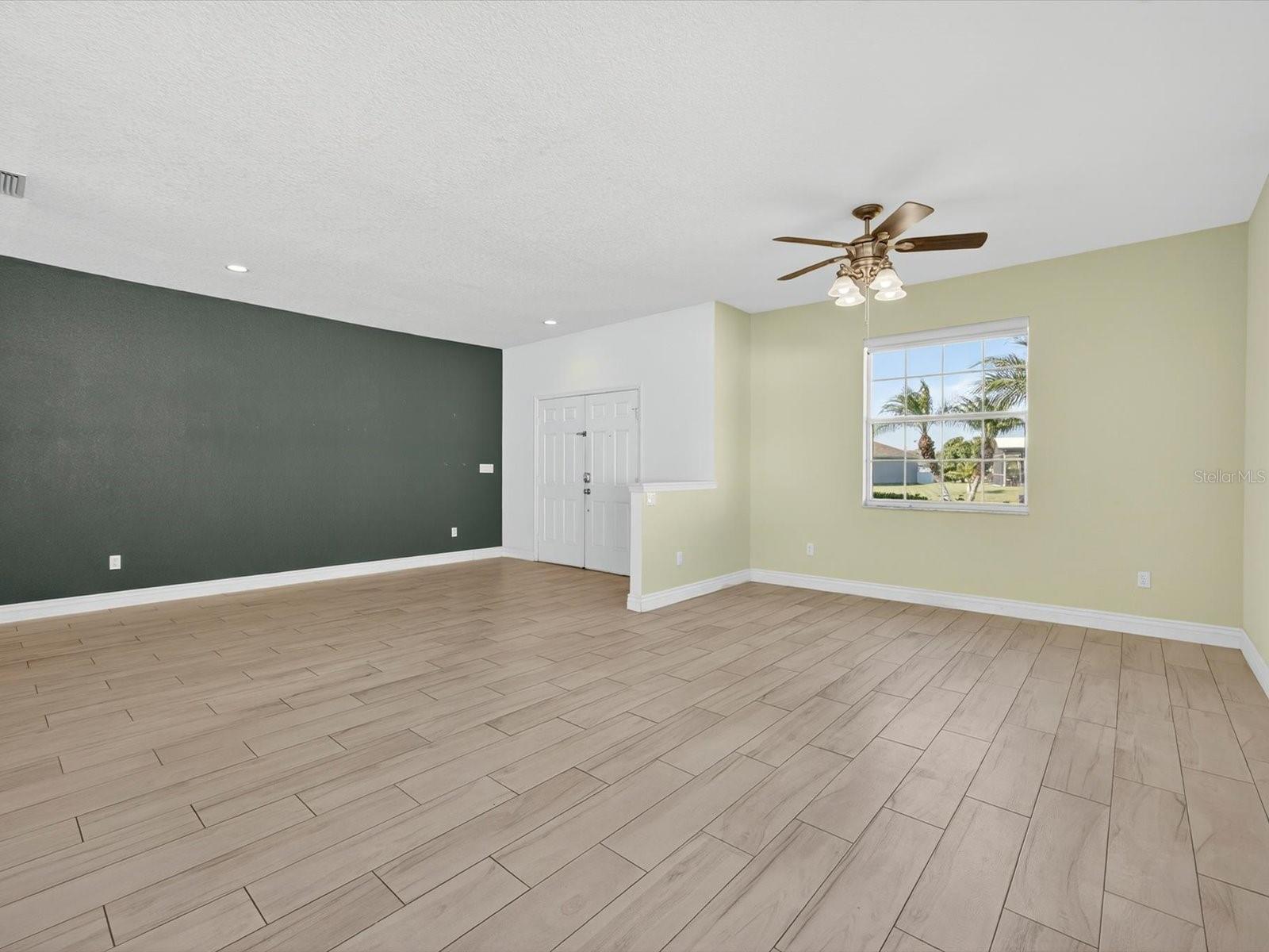 Image 8 of 40 For 3585 Maple Ridge Loop