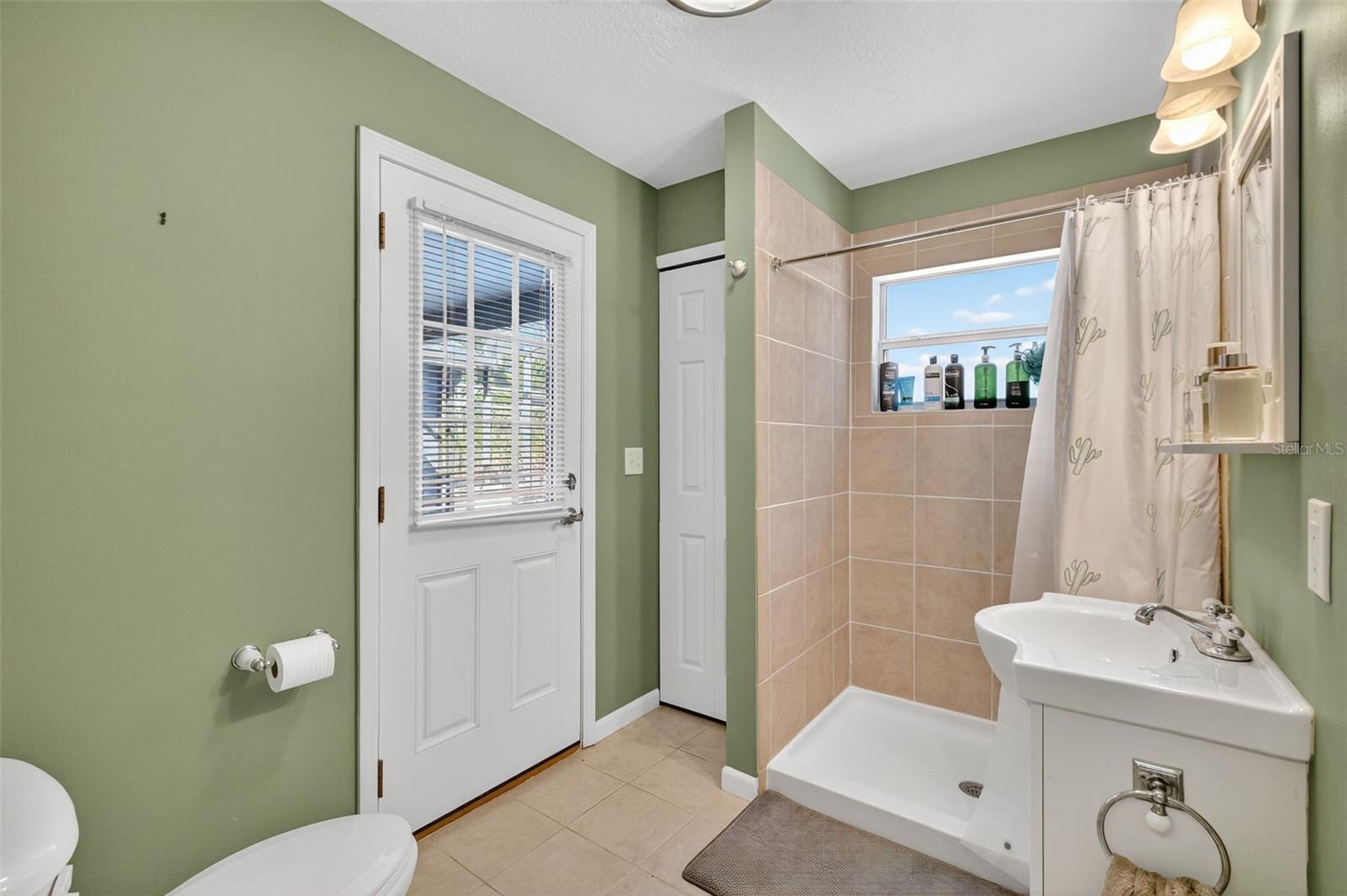 Image 22 of 37 For 145 Essex Drive