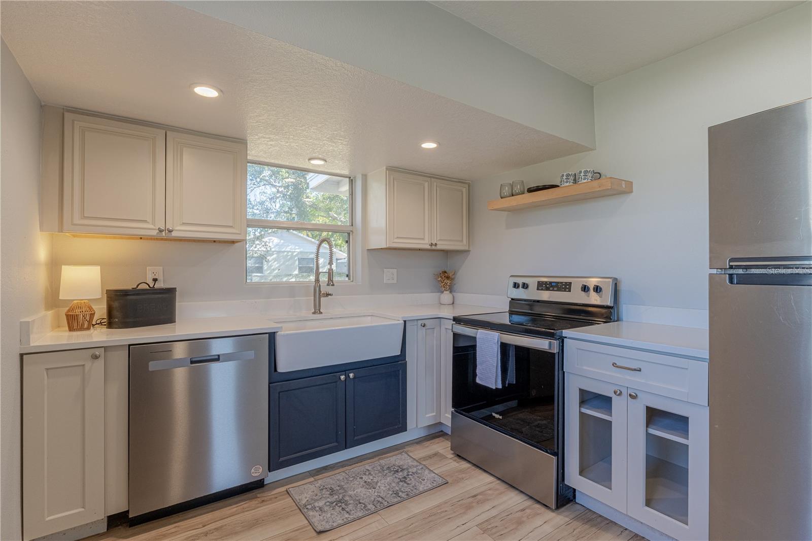 Image 14 of 40 For 809 Disston Avenue