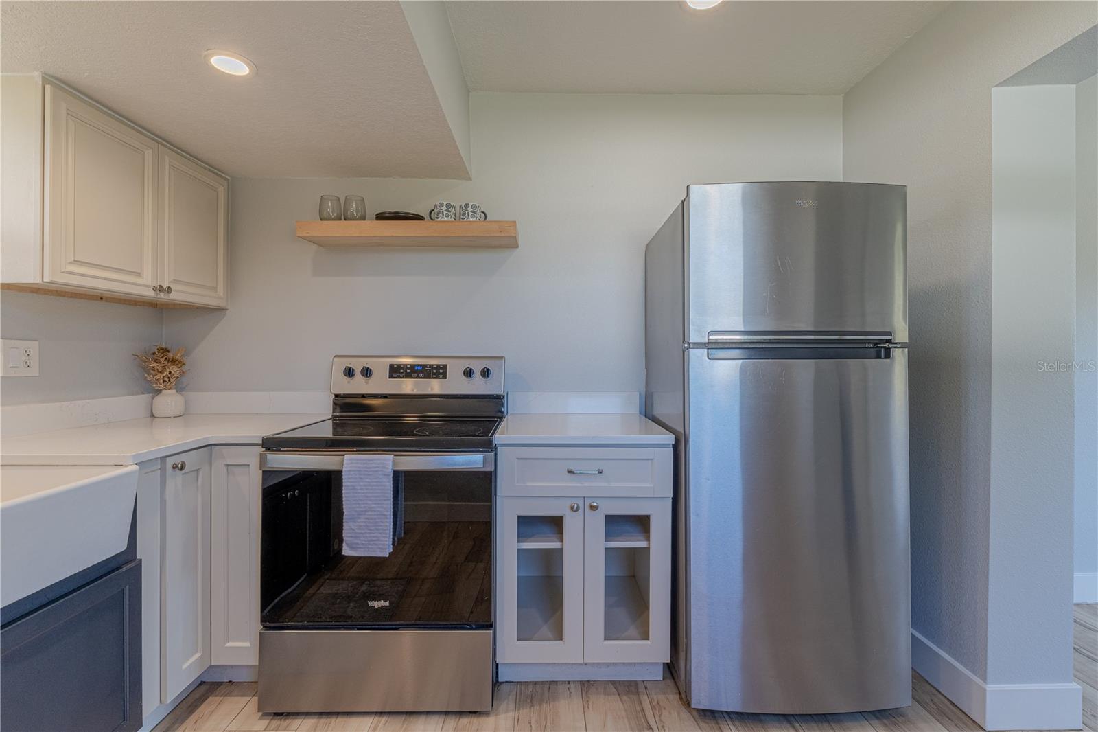 Image 15 of 40 For 809 Disston Avenue