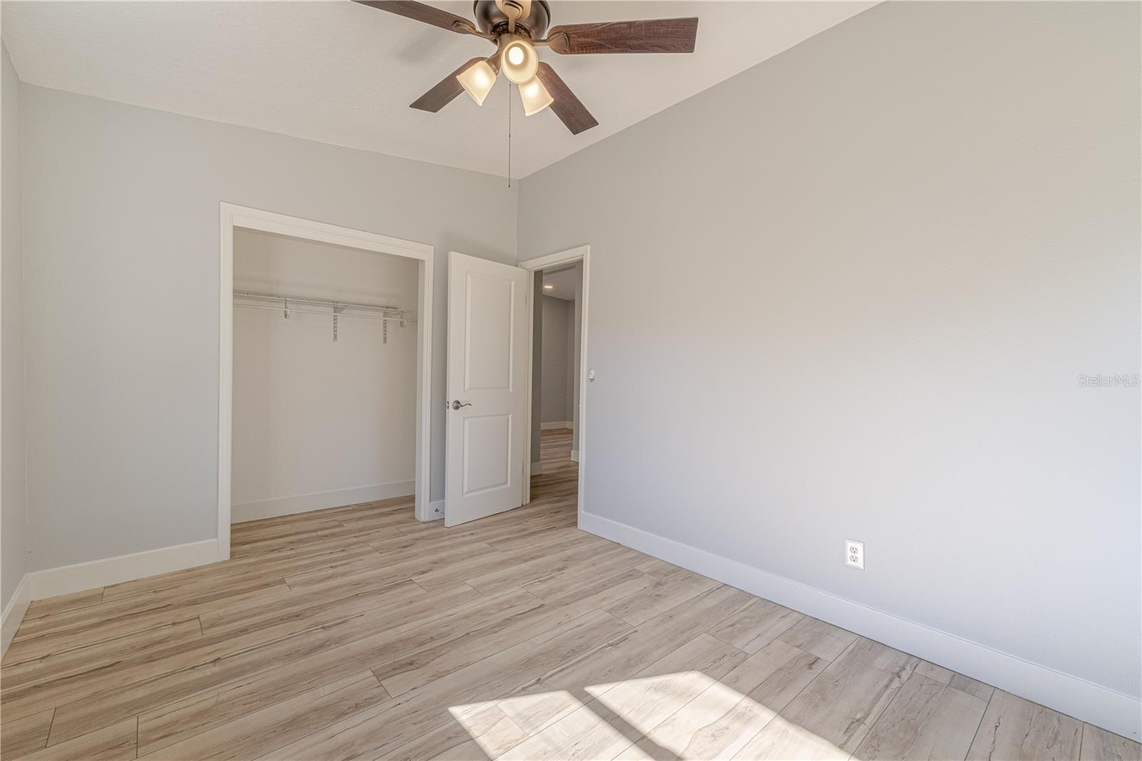 Image 24 of 40 For 809 Disston Avenue