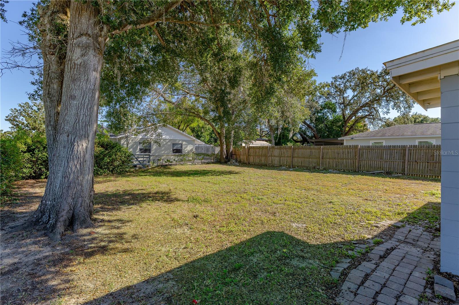 Image 26 of 40 For 809 Disston Avenue