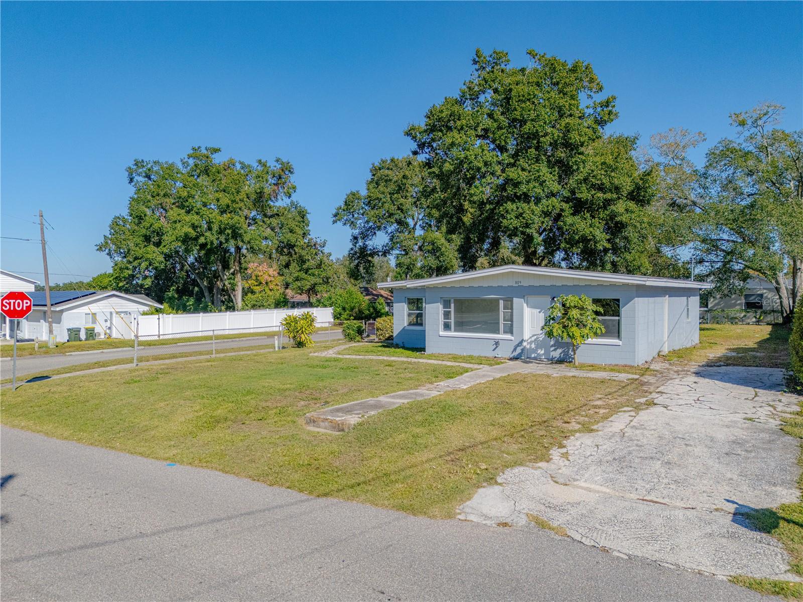 Image 37 of 40 For 809 Disston Avenue