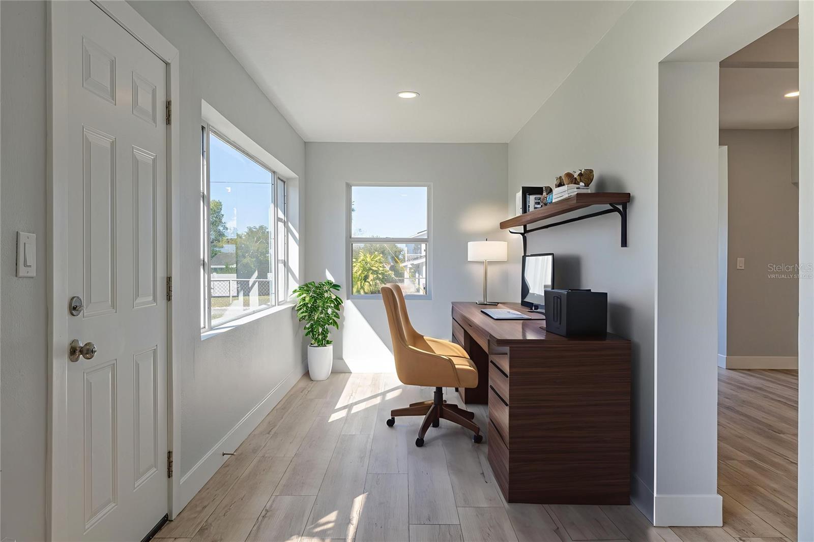 Image 5 of 40 For 809 Disston Avenue