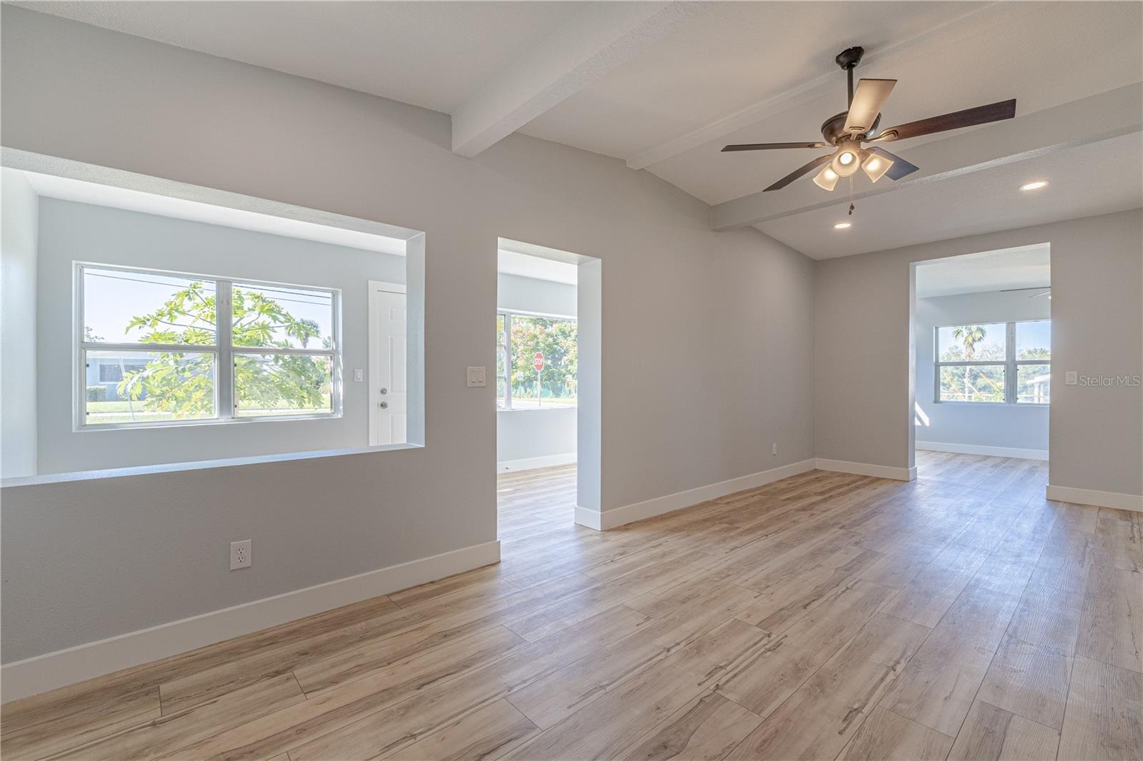 Image 7 of 40 For 809 Disston Avenue