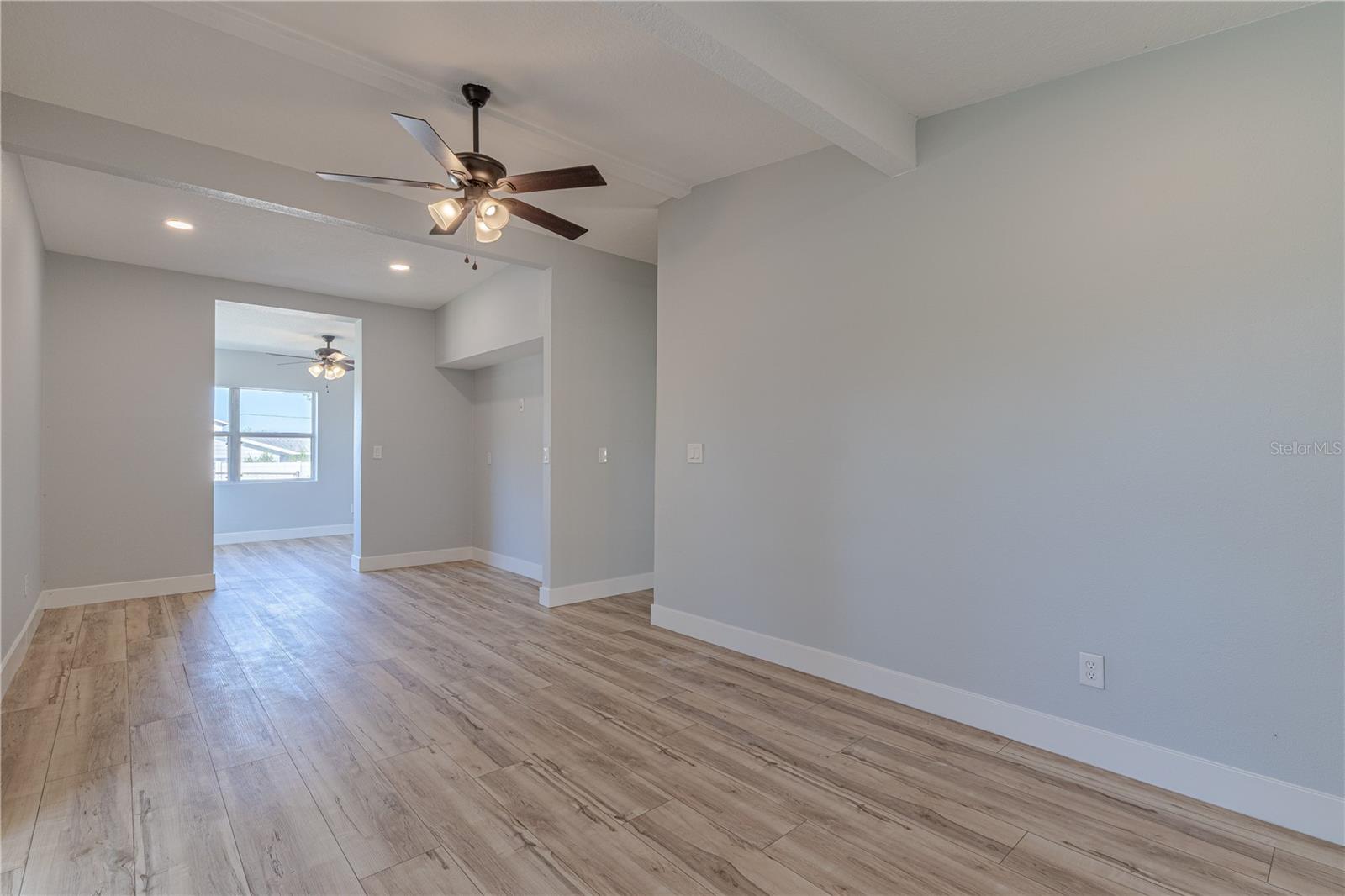 Image 8 of 40 For 809 Disston Avenue