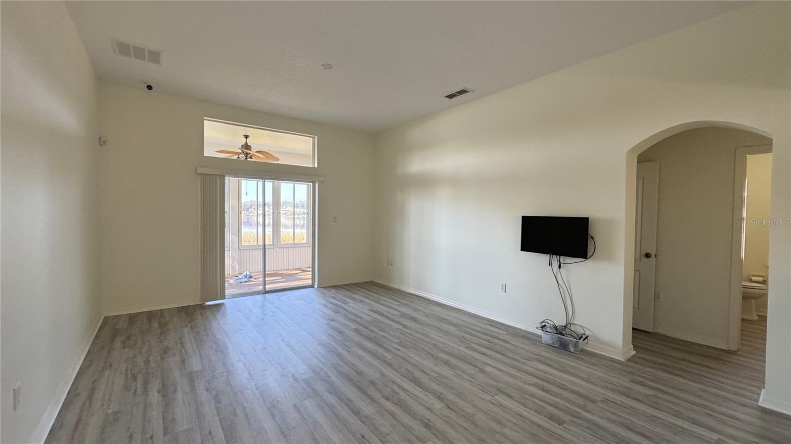 Image 6 of 15 For 1529 Lake Villa Drive