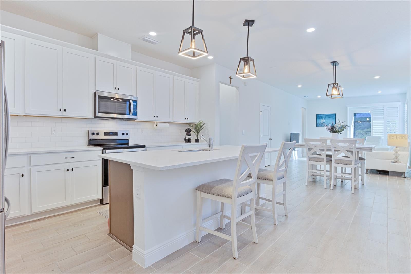 Image 7 of 54 For 2221 Juniper Berry Drive