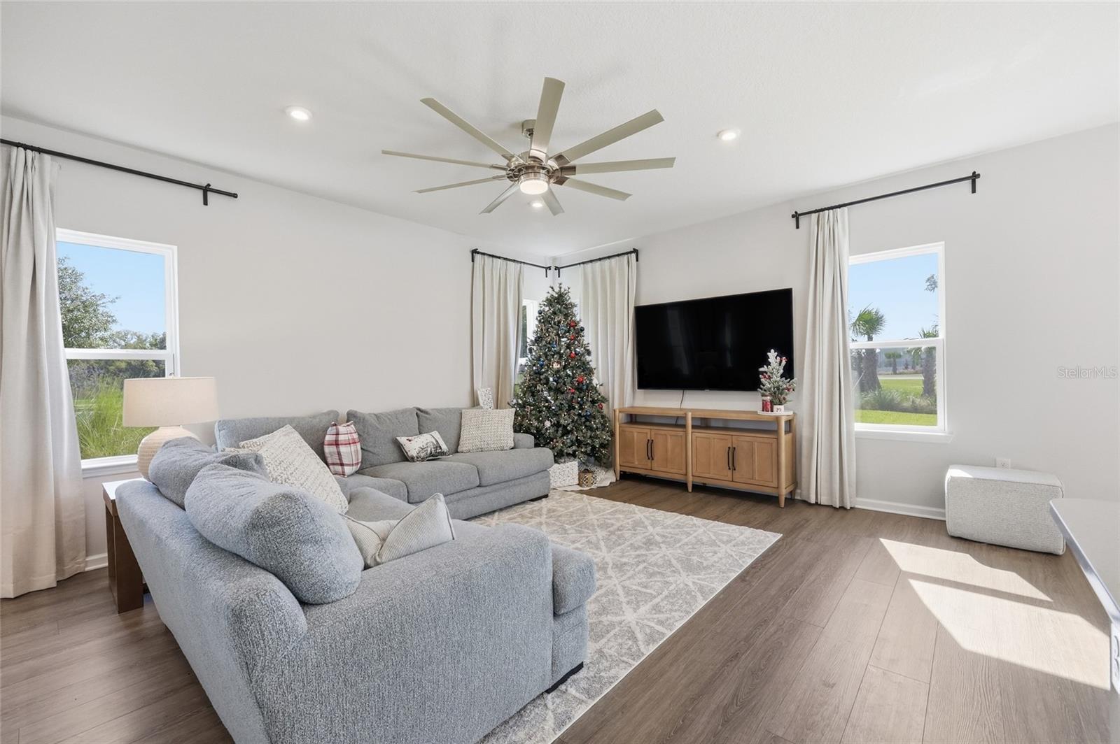 Image 13 of 45 For 5000 Bear Lake Loop