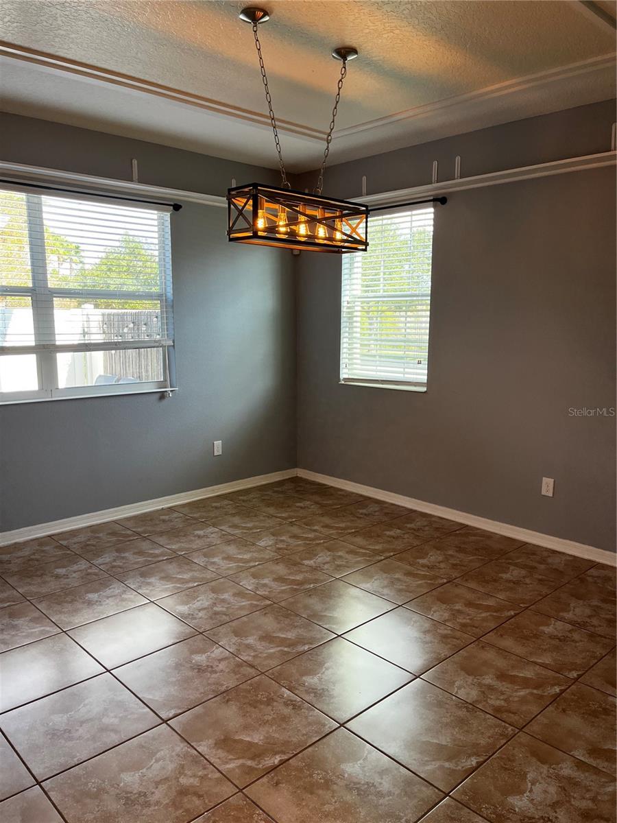 Image 32 of 37 For 14801 Evergreen Oak Loop